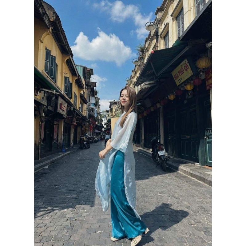 Áo dài Nhã trâm xanh nhạt nhàng họa tiết thêu hoa cao cấp Vải tơ đẹp 4 tà mềm mại hàng thiết kế bán giá rẻ