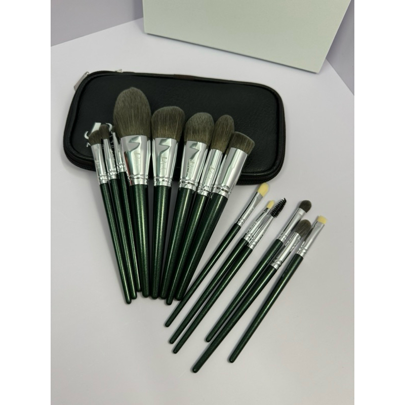 BỘ CỌ 14 CÂY Lynh Make up Pro