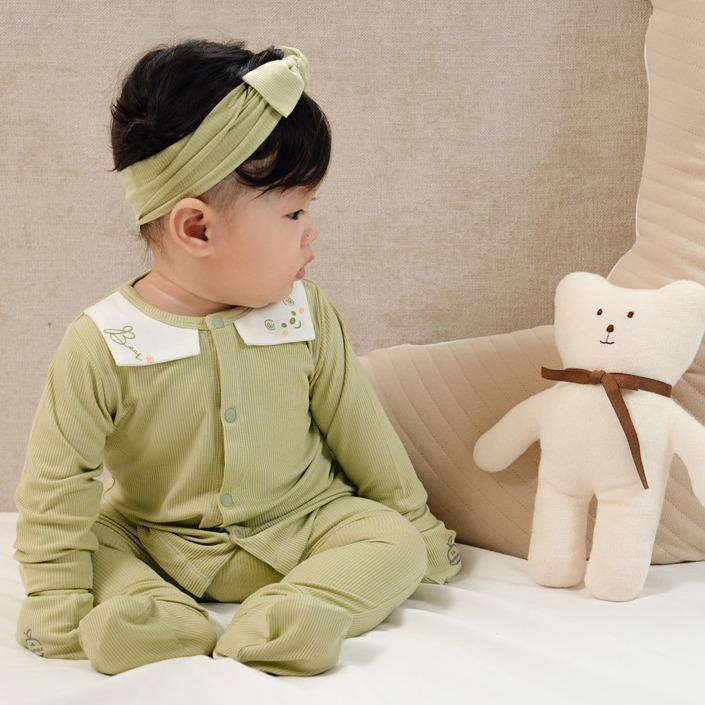 Bộ sơ sinh thu đông hoạ tiết đáng yêu cho bé màu xanh lá quần + áo