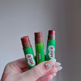 SÉT THỎI SON DƯỠNG MILO 3MÀU DỮƠNG ẨM
