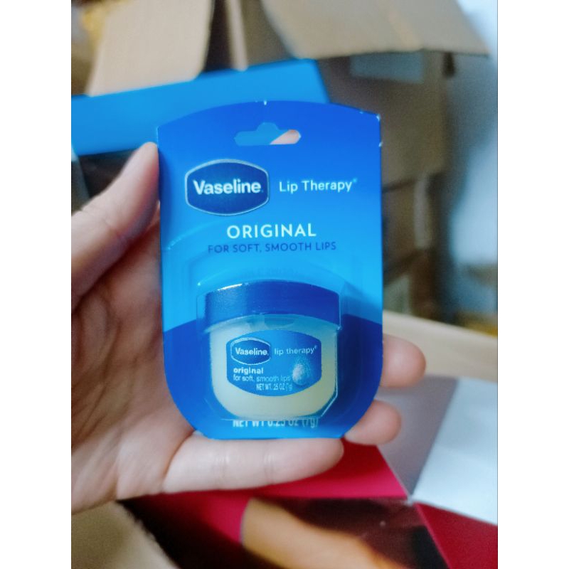 SÁP DƯỠNG MÔI VASELINE LIP THERAPY TRẮNG VÀ HỒNG