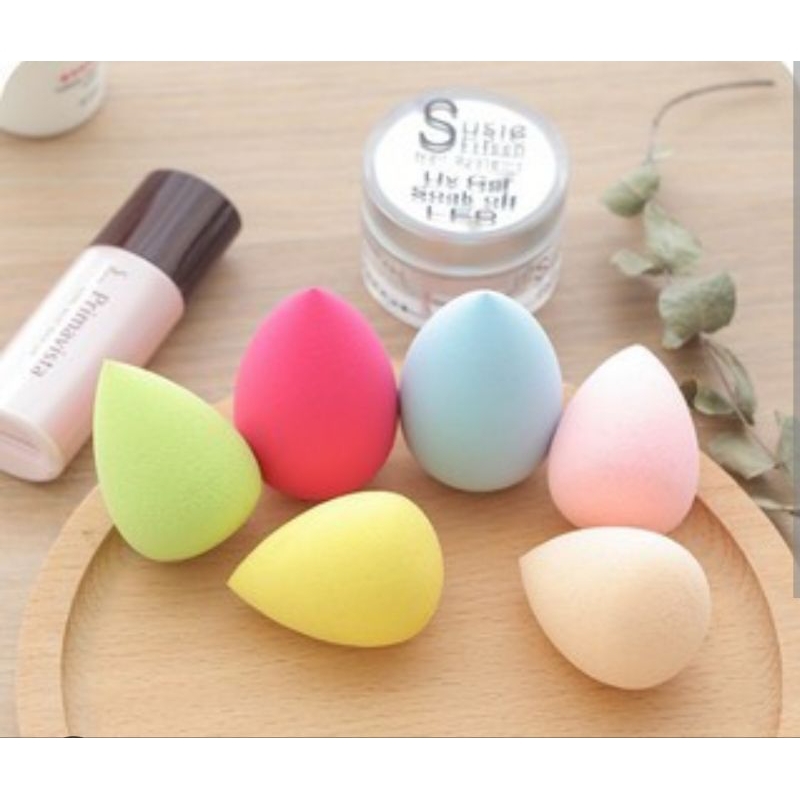 BÔNG MÚT TRANG ĐIỂM TÁN KEM NỀN THÔNG DỤNG