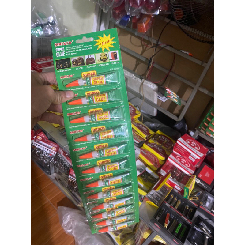 Tuýt keo dán đa năng