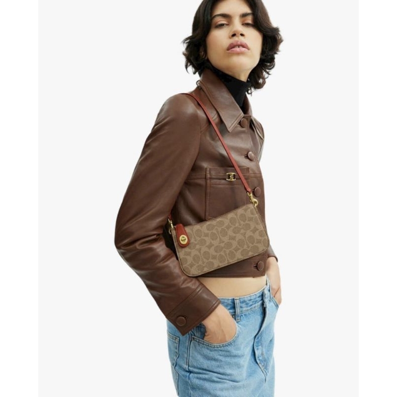 COACH® |  New Arrivals - Blaire Slipper, Heart Crossbody Bag CM568 ✨Coach Dáng thuyền siêu sang