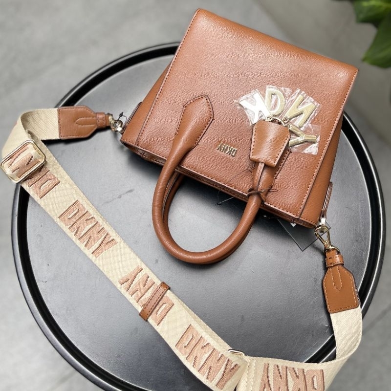 TÚI DKNY Valery Satchel small