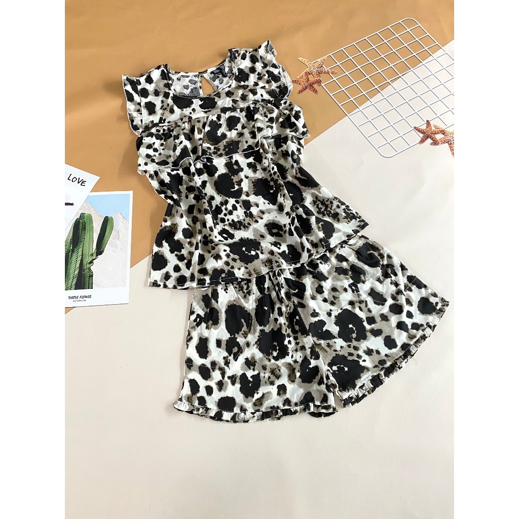 Bộ tole/lanh nữ quần đùi áo cánh tiên, BÈO lớn che ngực HOA10GIO