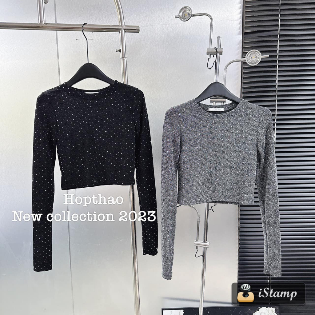 Áo cổ tròn đính đá croptop dài tay 2 màu xinh
