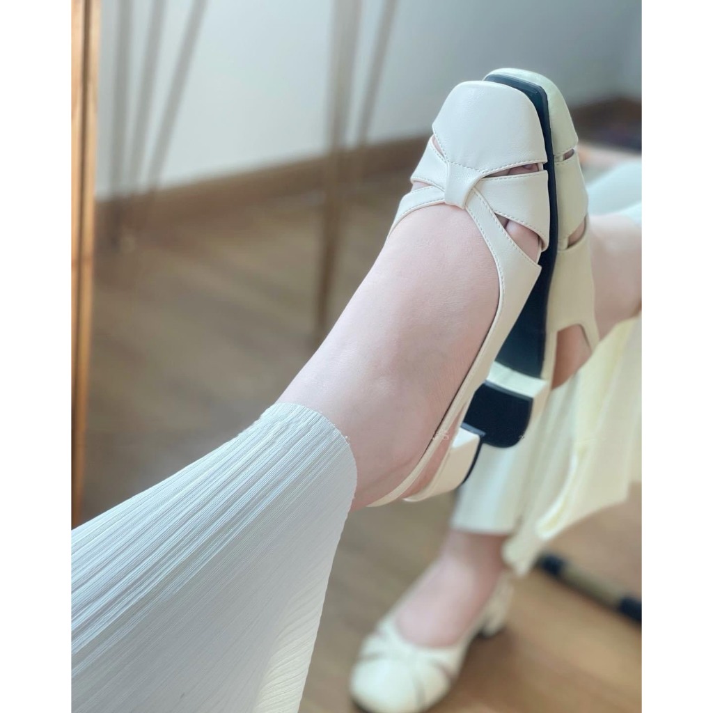 Giày sandal bít mũi gót vuông 3P xinh xắn Giày Bánh Bèo mã SandalRo