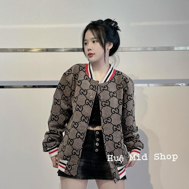 Áo khoác Gù Chị viền đỏ