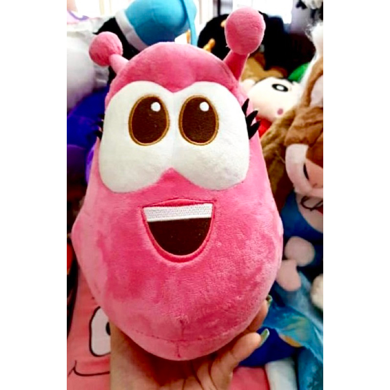 Gấu bông sâu Larva hồng