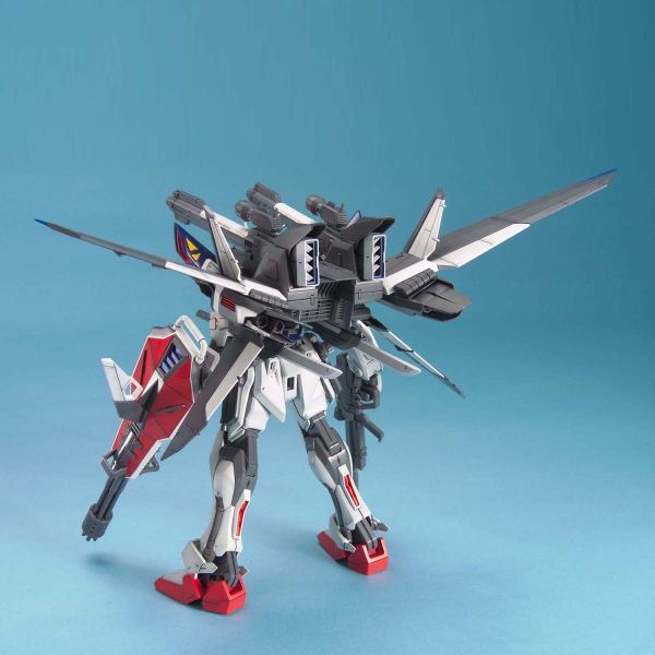 Mô Hình Lắp Ráp MG STRIKE LUCAS E 1/100 Gundam Bandai Master Grade Đồ Chơi
