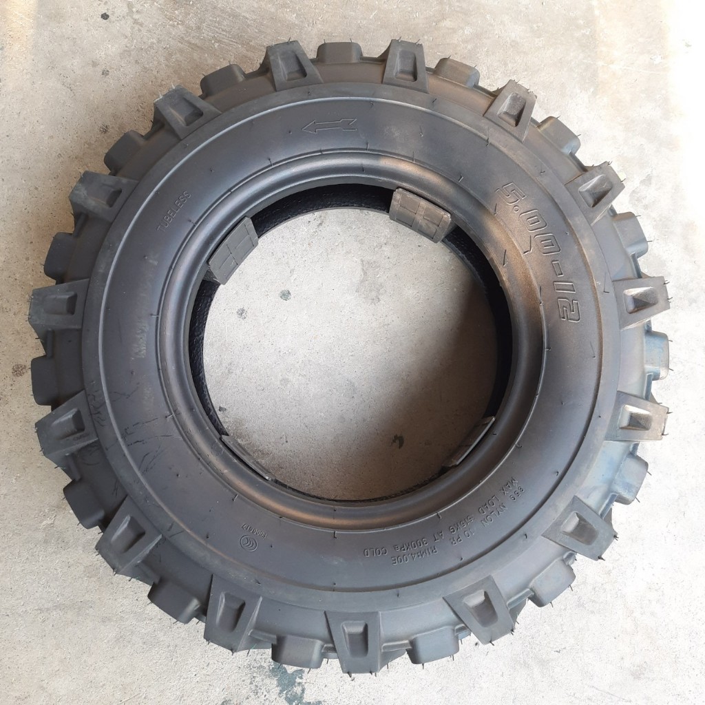 1 Vỏ,lốp gai  500-12 loại tàu xịn  dùng ráp cho các loại mâm,lazang 400,450,500-12