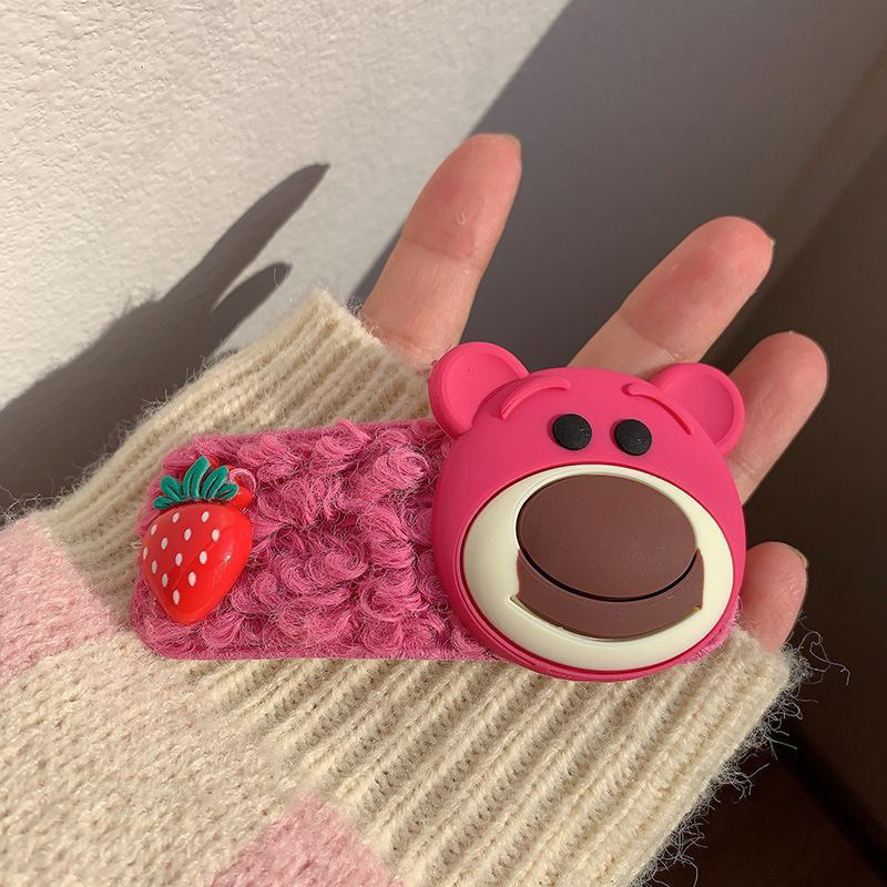 Kẹp tóc mái lông cừu giả hoạt hình màu hồng gấu lotso đáng yêu, kẹp tóc hottrend mới 2023.