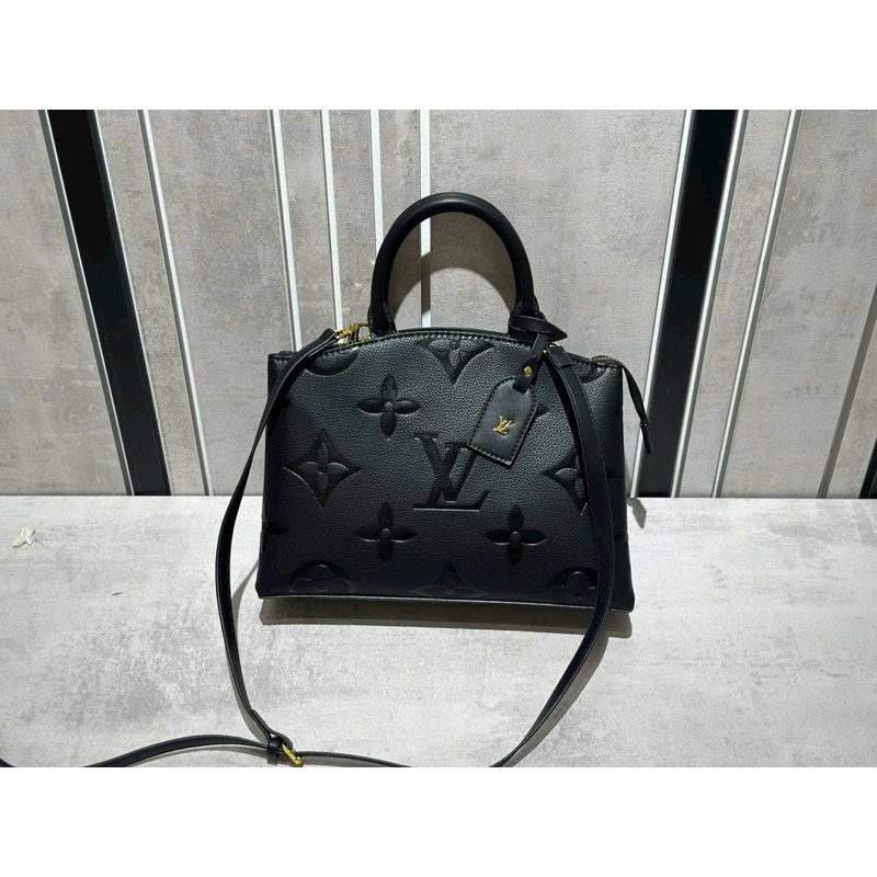 LV PETIT PALAIS SP FULLBOX SEAL