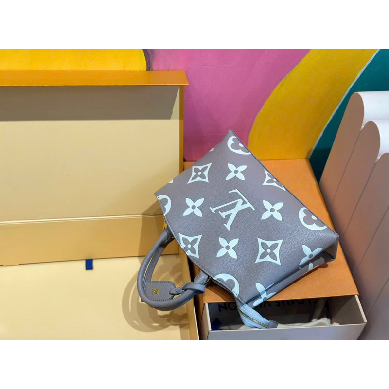 LV PETIT PALAIS SP FULLBOX SEAL