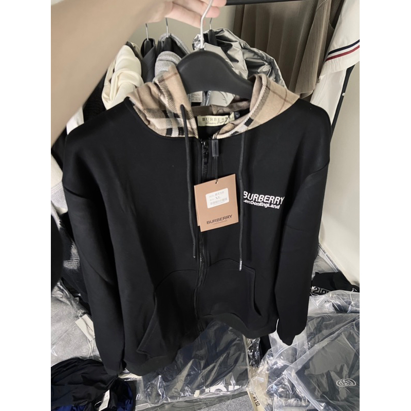 Áo hoodie zip phối mũ