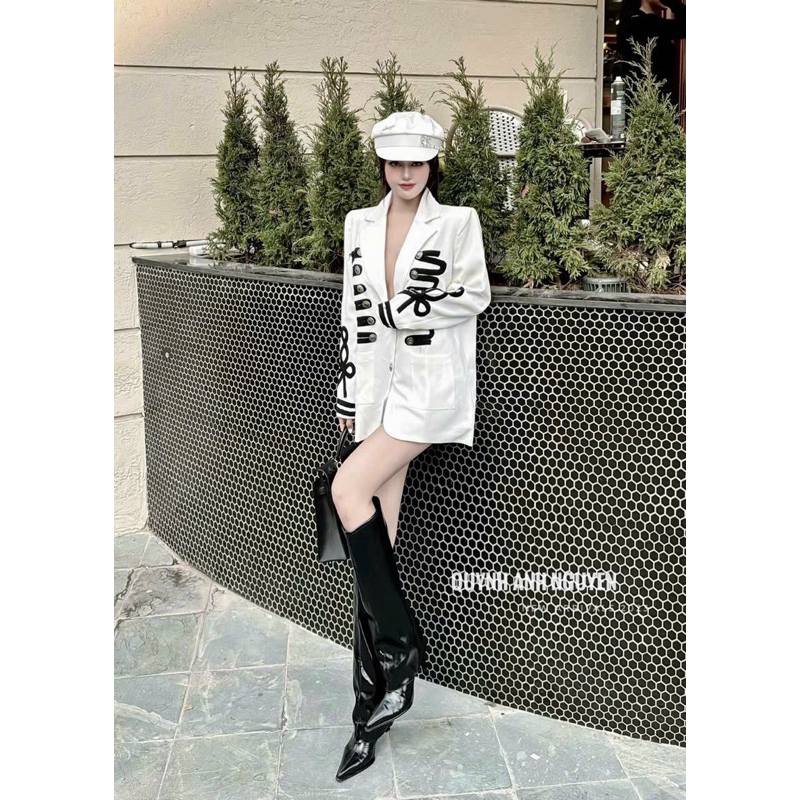 Áo vets blazer hoạ tiết sang chảnh