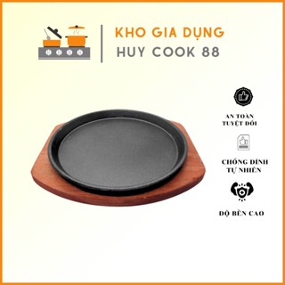 Chảo Gang Tròn Chống Dính Kèm Đế Gỗ Tiện Dụng HuyCook Có Độ Bền Cao, Độ Nóng Cao