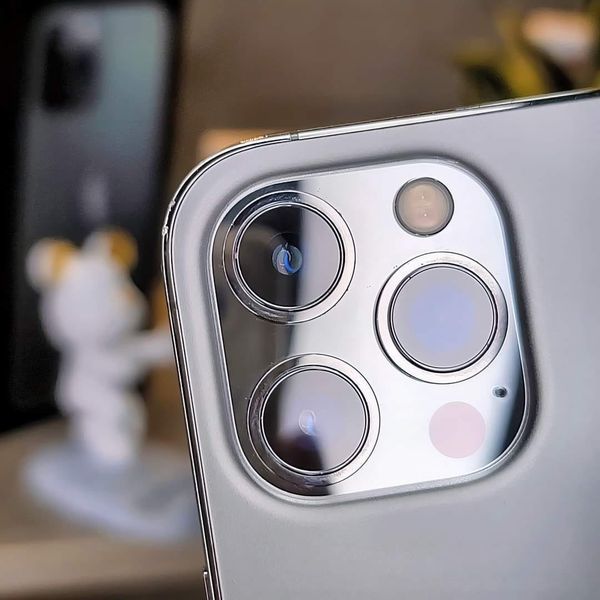 12 PR M 256gb máy likenew 99% bản đẹp full màu - Hàng zin chính hãng