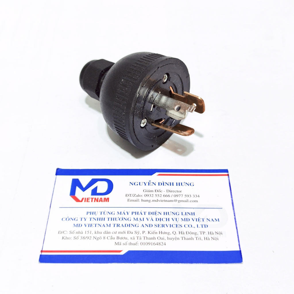 Phích cắm 3 chân cho máy phát điện