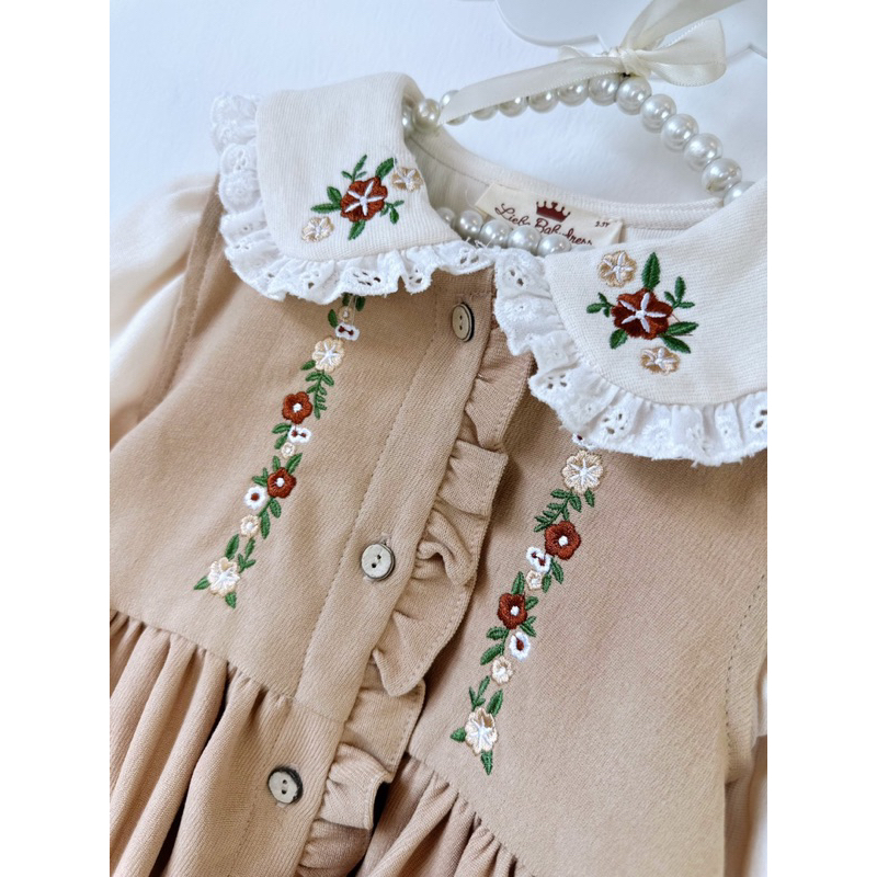 Set váy nhung tăm phối cùng sơmi cho bé gái