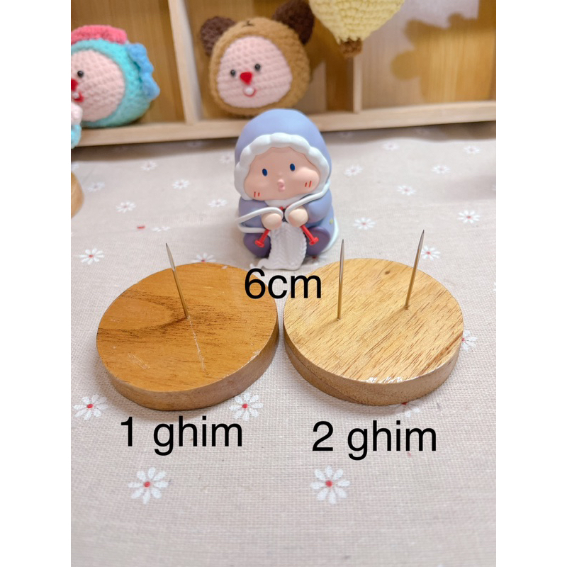 Chân đế ghim búp bê len bằng gỗ nguyên khối