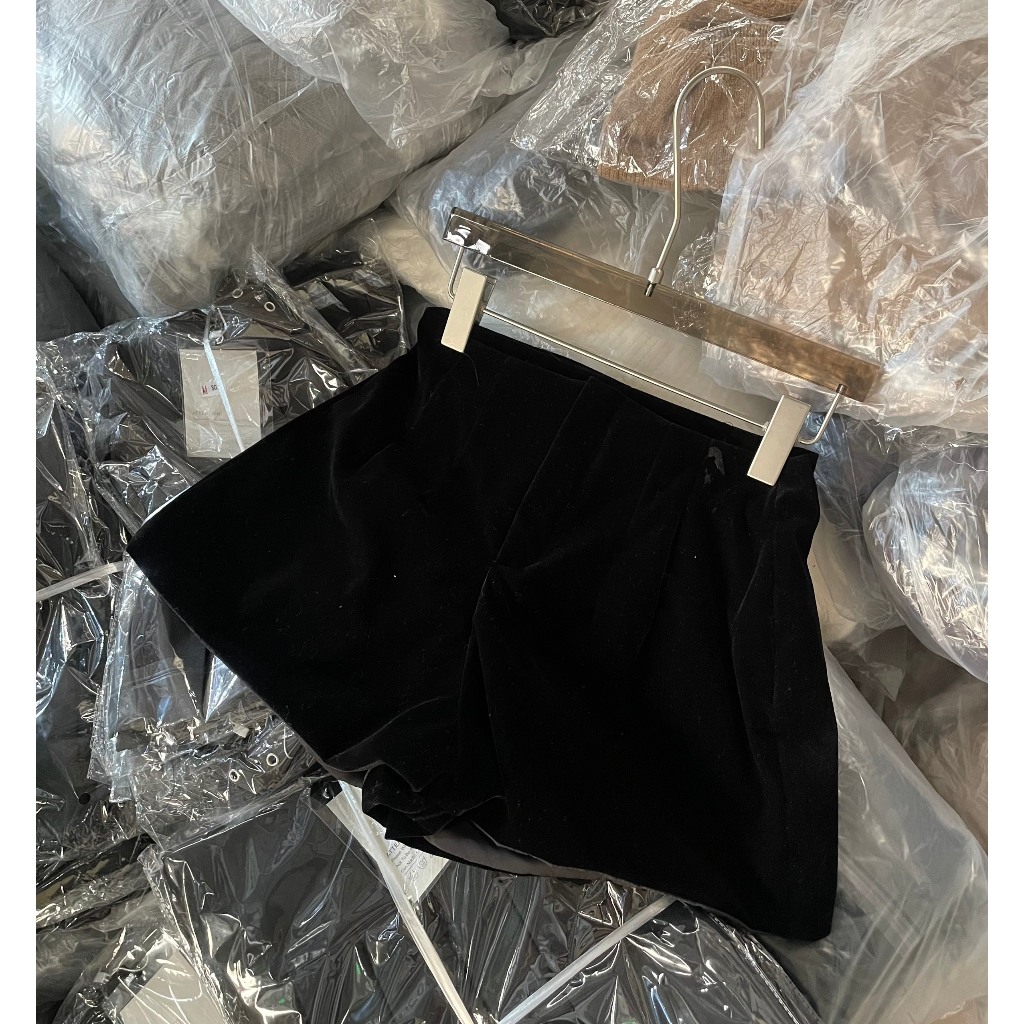 Quần short nữ Q.019, Quần đùi nhung dày dặn cạp cao siêu tôn dáng - Shop Chấm Bi