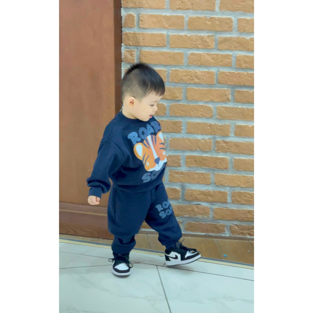 BỘ NỈ XANH THAN HÌNH HỔ DÀI TAY CHO BÉ