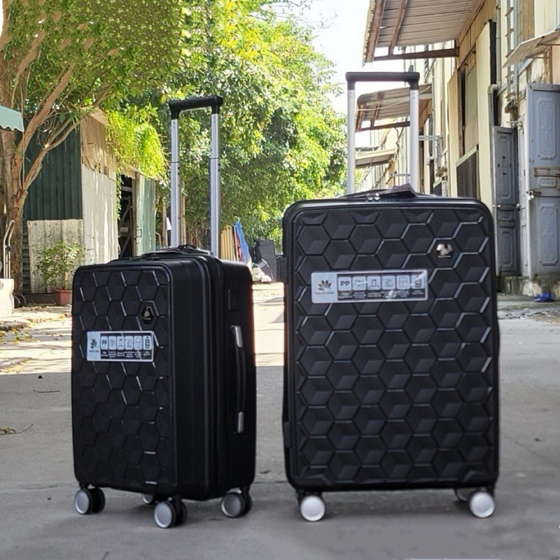 Vali chống vở hoàn toàn vân khối size 24