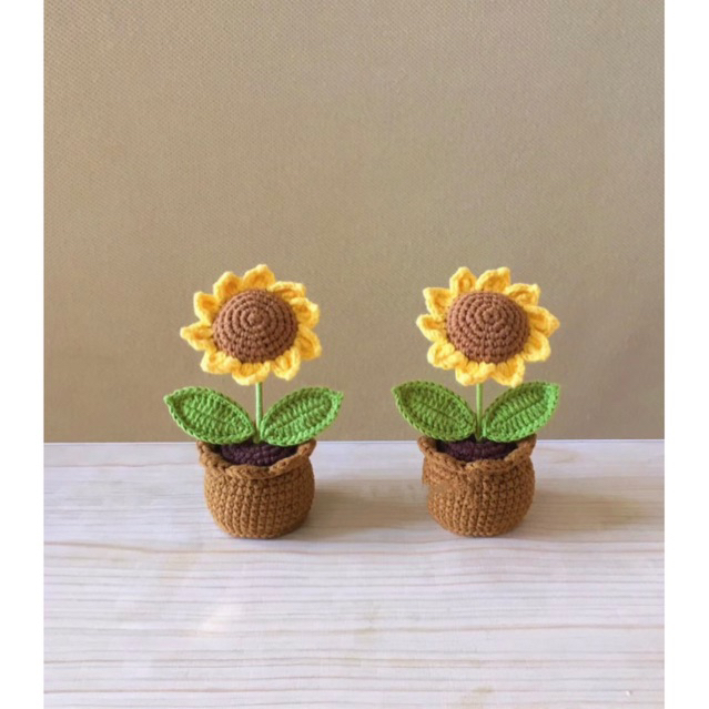 Chậu Hoa Hướng Dương Len Mini Decor Bàn Học