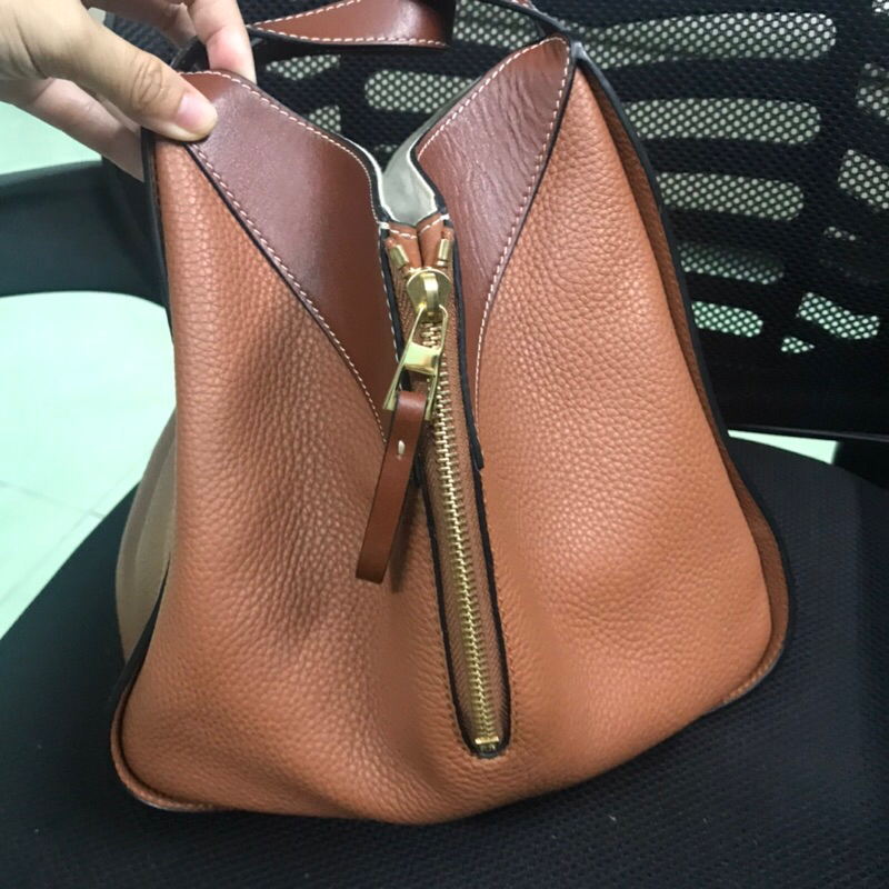 Túi xách tay hàng si tuyển s25 cm tinh trạng 90%