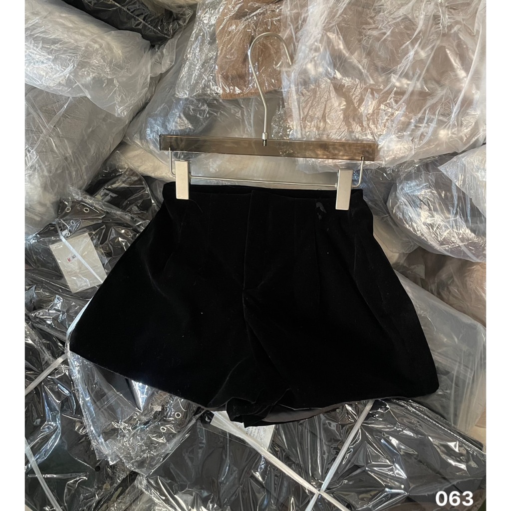 Quần short nữ Q.019, Quần đùi nhung dày dặn cạp cao siêu tôn dáng - Shop Chấm Bi