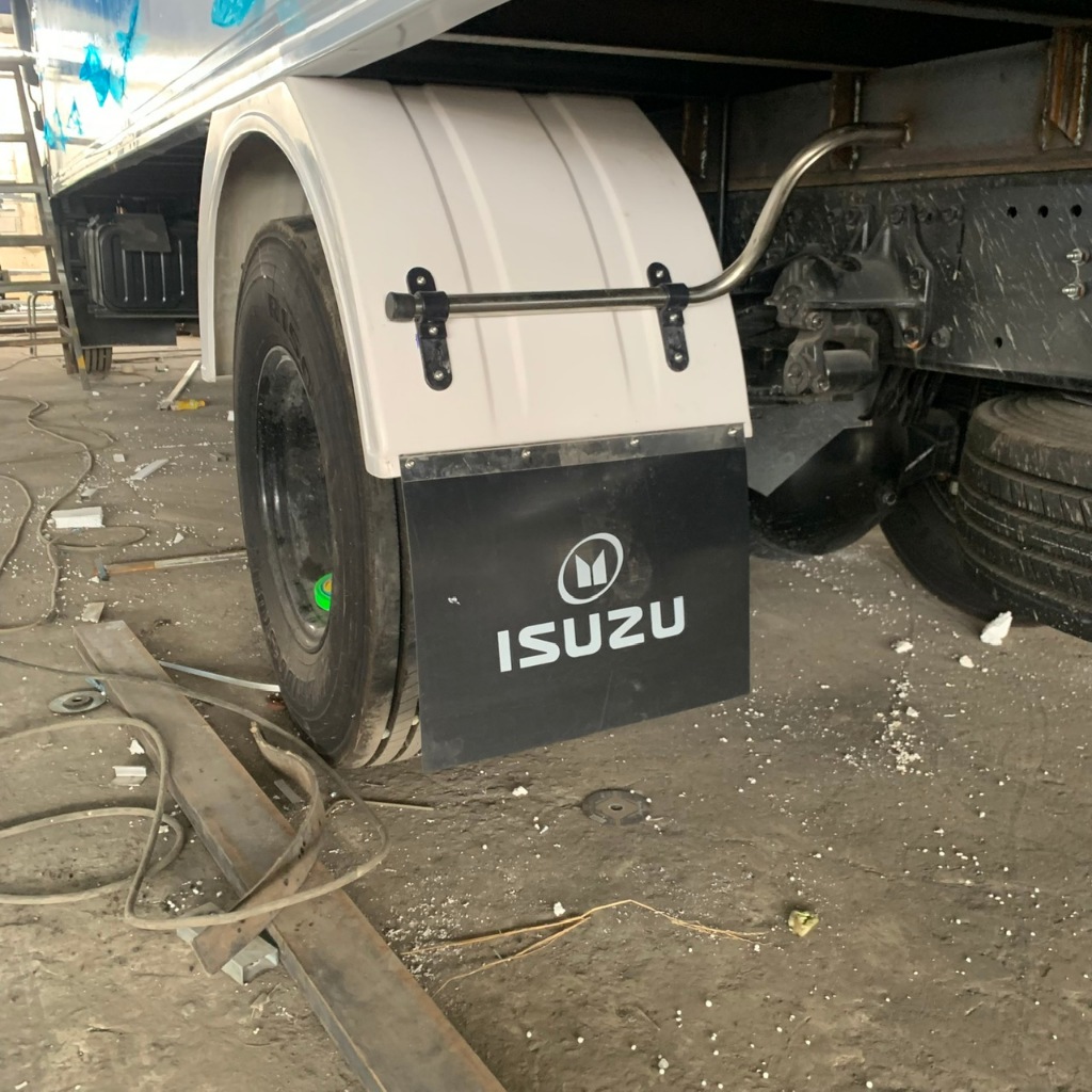 Chắn bùn xe tải