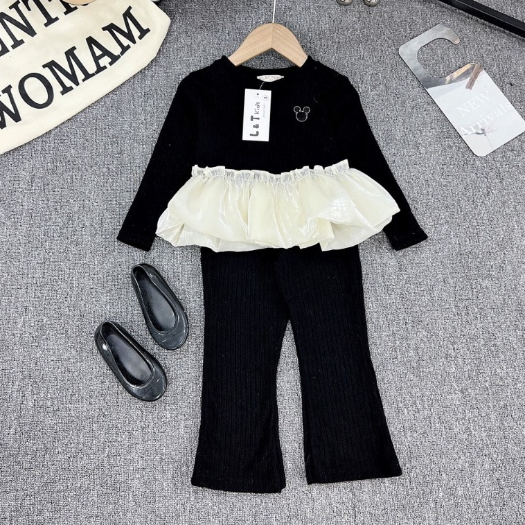 Bộ Quần Áo Thu Đông Dài Tay Phối Bèo Cho Bé Gái Chất Len Tăm Dày Dày Kèm Quần Ống Loe Cho Bé Đi Học Đi Chơi