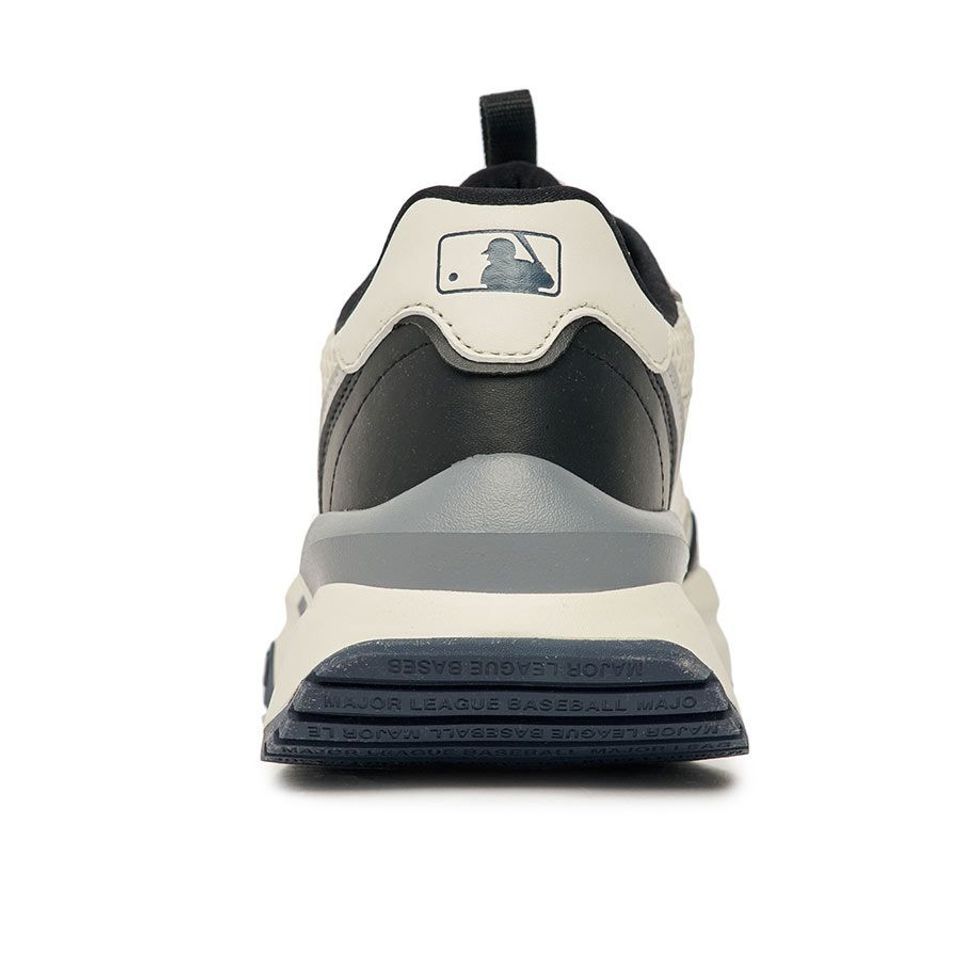 Giày MLB Chunky Runner New York Yankees Black, Sneaker MLB Liner Mid màu trắng NY đen, Giày MLB cổ thấp nam nữ. Mlb mới