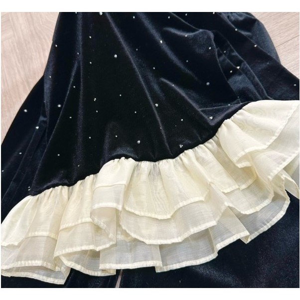 Set bộ quần áo nhung cho bé gái