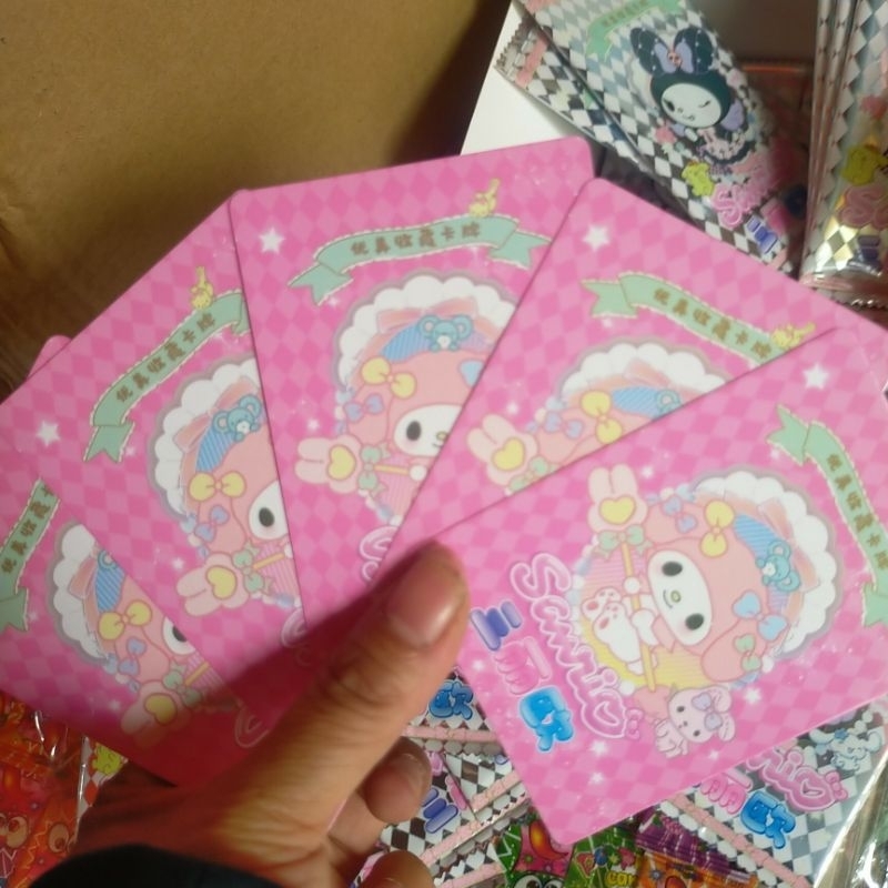 Thẻ bài dây mẫu mới về 32 túi mỗi túi 5 thẻ  VIP thẻ Bài SanRiO tráng nhũ lấp lánh