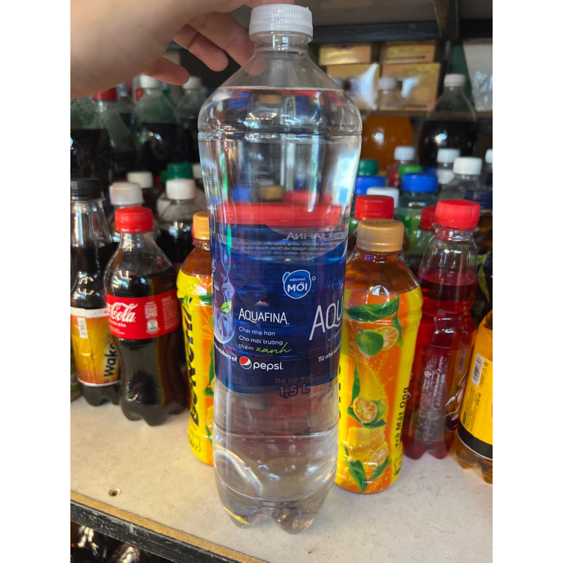 Nước suối aqua 1,5L