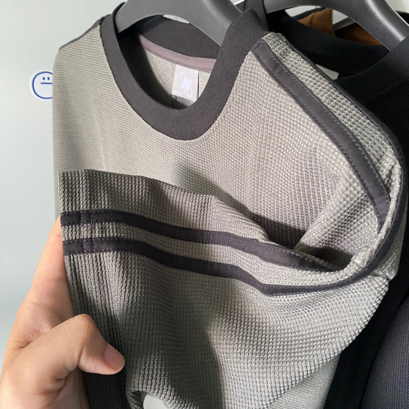 Áo Thun Nowhere Vải Waffle Màu Xám Size 3