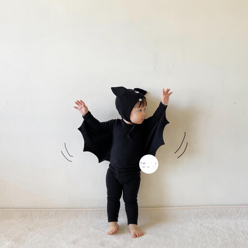 BLACK Body cánh dơi đen tặng mũ cho bé