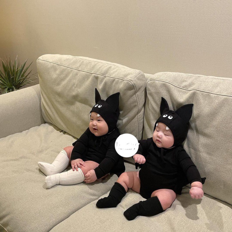 BLACK Body cánh dơi đen tặng mũ cho bé