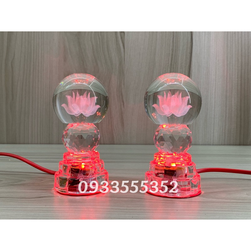 Cặp đèn thờ quả cầu một châu hoa sen pha lê