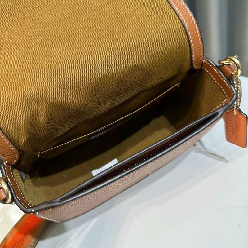 ✨✨Logan Messenger In Signature Canvas✨✨CH483🌟Mẫu túi coach đơn giản dễ phối