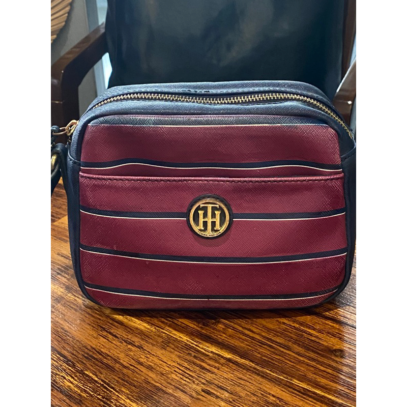 Túi Tommy Hilfiger authentic