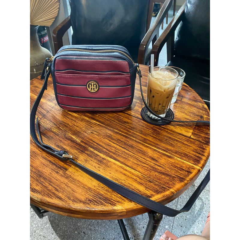 Túi Tommy Hilfiger authentic