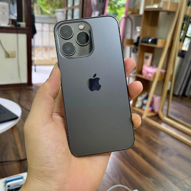 Điện thoại 13 Pro|max 256gb zin keng, máy hình thức đẹp 99% . Bảo Hành 12 Tháng