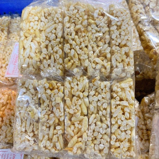 Cốm gạo mặn ngọt miền Tây thơm ngon