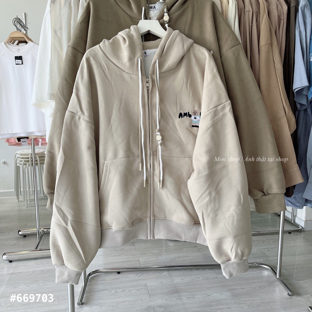 Khoác da cá thêu gấu Ambler 669703