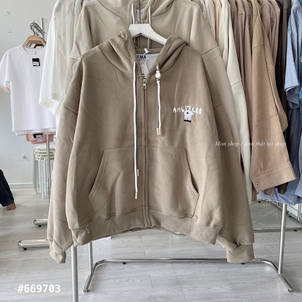 Khoác da cá thêu gấu Ambler 669703