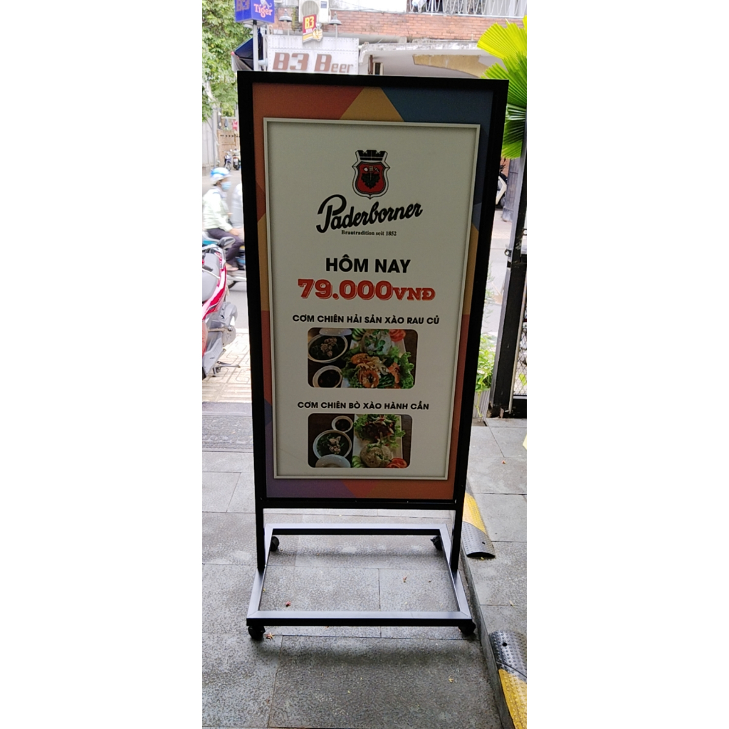 Tặng kèm fomex Standee chân sắt khung sắt ngoài trời standee quảng cáo ngoài trời có bánh xe